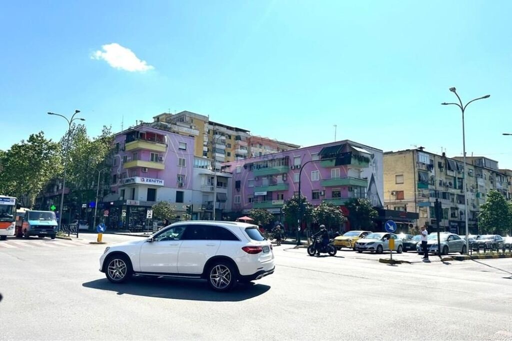 Apartament 2+1, 21 Dhjetori(ID: 530471002-1403)