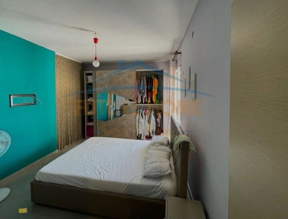 For sale, 2+1 Apartment, Unaza e Re, Tirana.