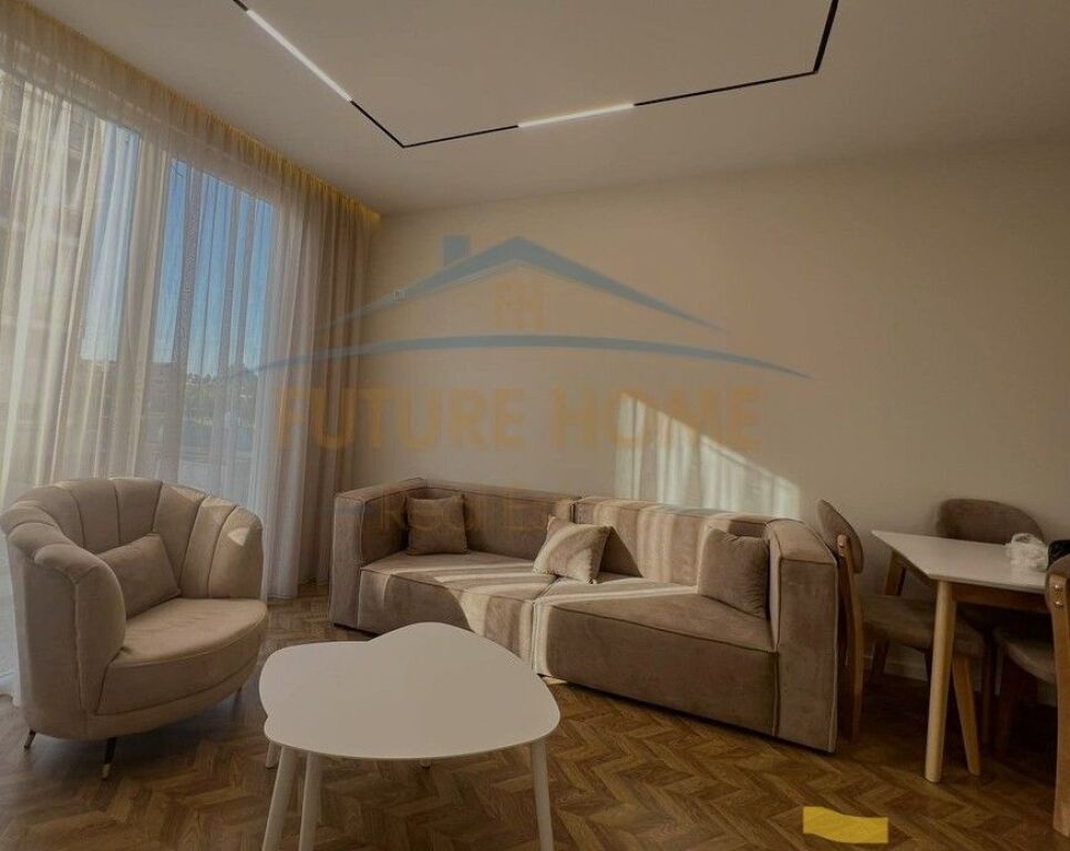 Shitet, Apartament 2+1, Unaza e Re, Tiranë.