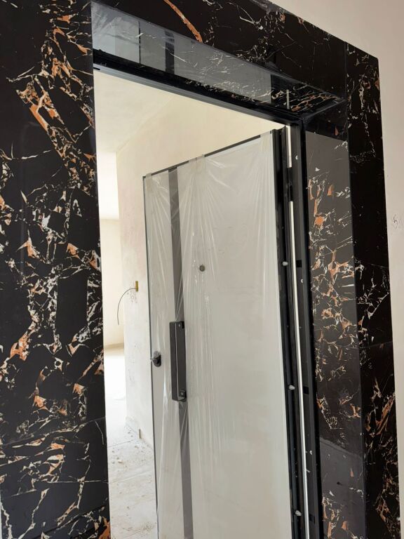 Garsoniere ne shitje (Golem)