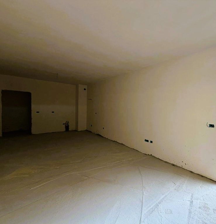 Apartament 2+1+2 për shitje në Paskuqan!