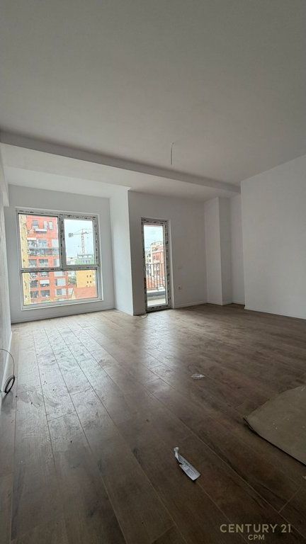 JEPET APARTAMENT ME QIRA TEK HOTEL MONDIAL!