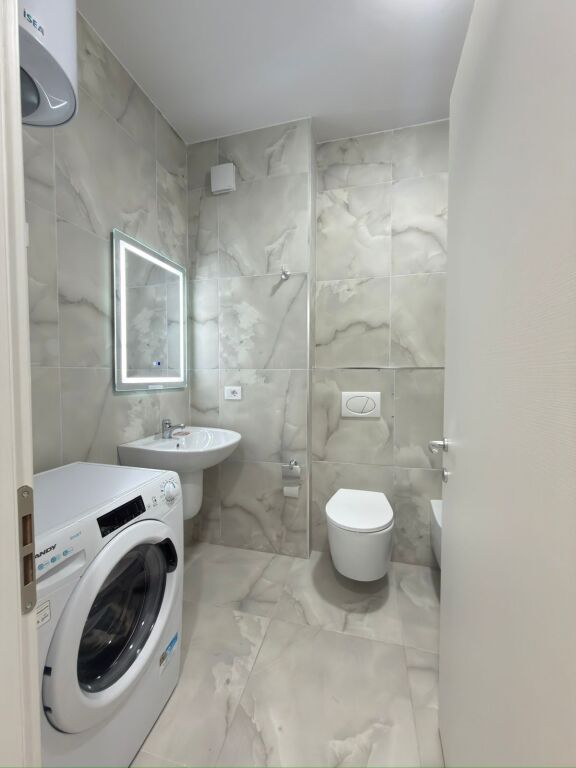 Affittasi 2+1+2+parcheggio RESIDENCA OASIS ASTIR 70.000 leke