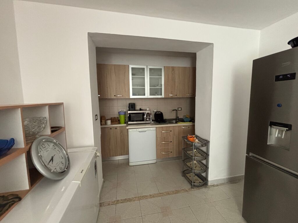 House for rent at Brryli