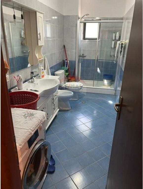 Apartament - Për Shitje