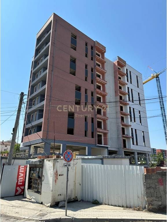 ISH FUSHA E AVIACIONIT, SHESIM APARTAMENT 1+1+POST PARKIMI