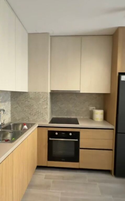 Jepet me qira 1+1 RR.5 MAJI 450€