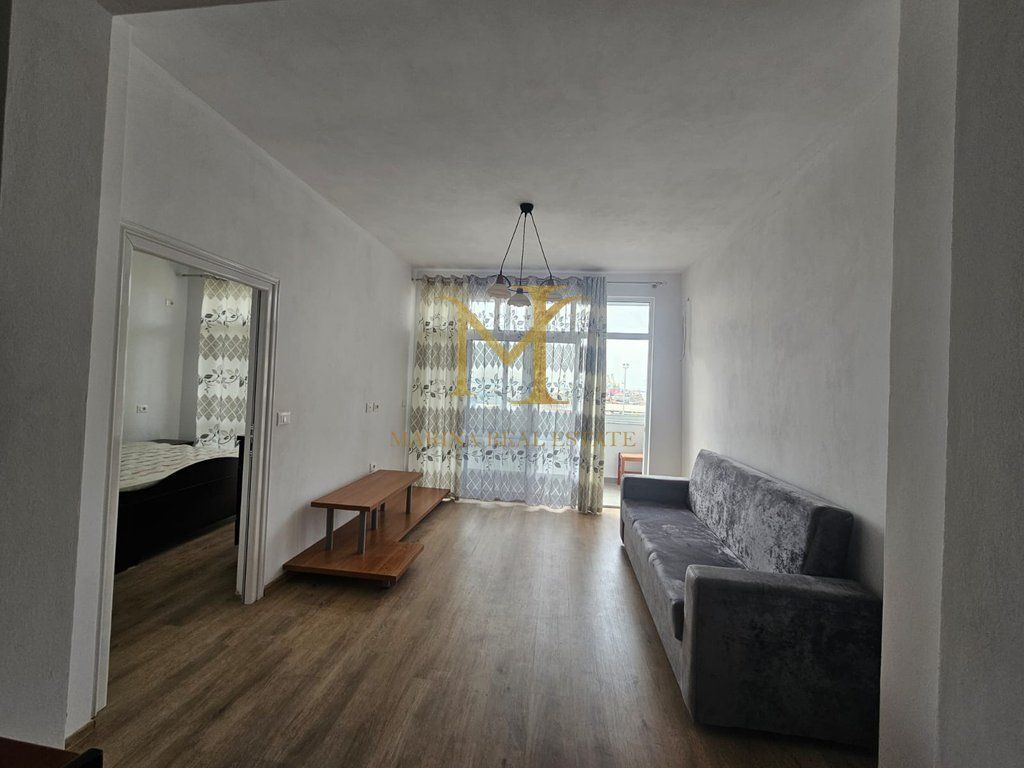 APARTAMENT 1+1 TE STACIONI I TRENIT DURRES!