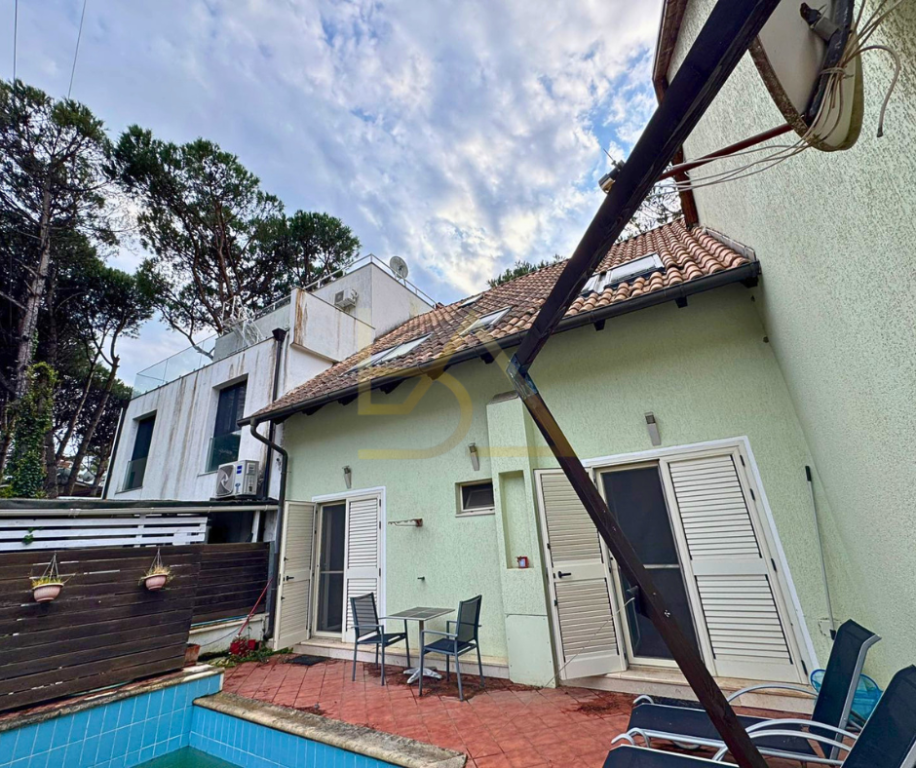 Jepet Vila me Qira – Durrës, Mak Albania