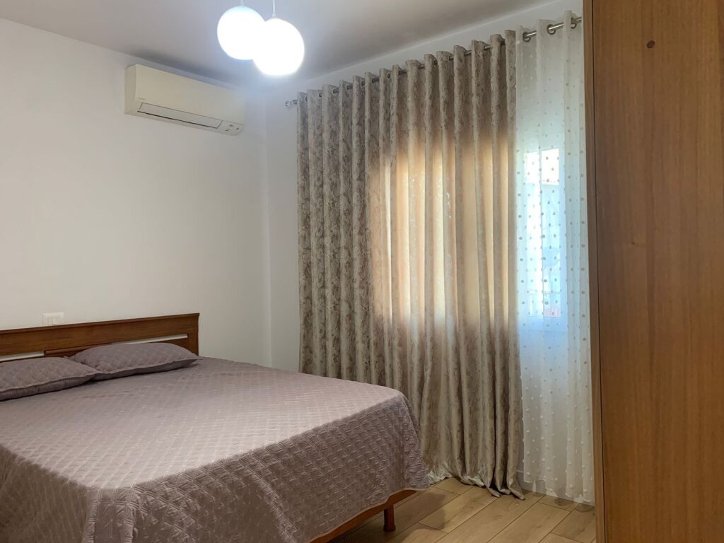 Apartament me qera 2+1 Ali Demi