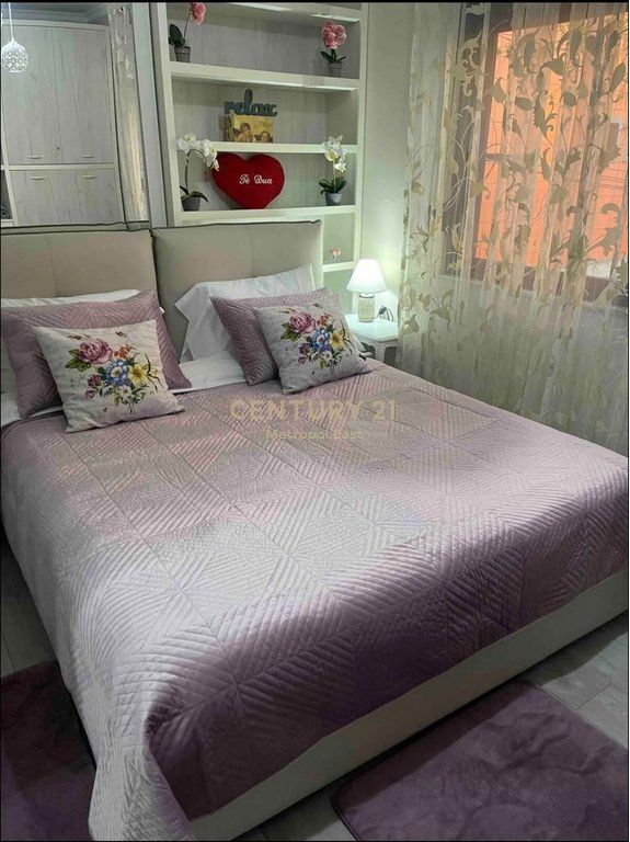 Appartamento 1+1 in affitto nel cuore di Tirana – Myslym Shyri