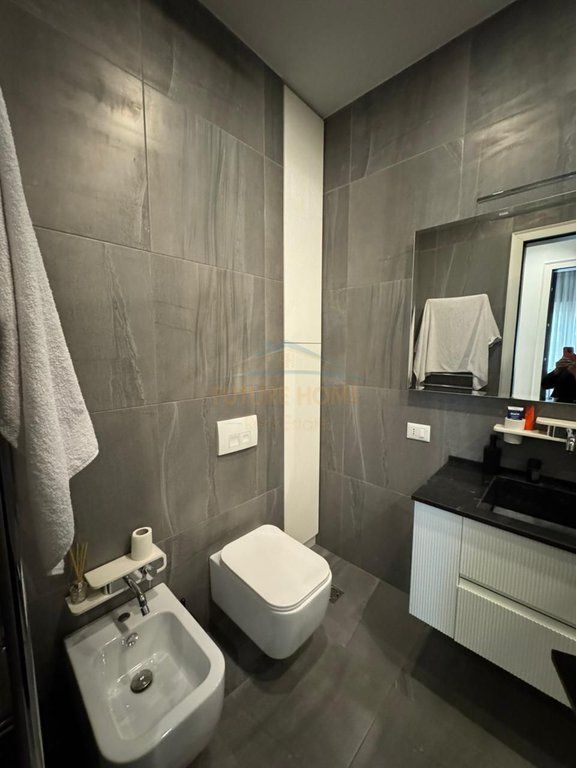 Qera, Apartament 2+1+2+Post Parkimi, Kompleksi Delijorgji, Tiranë.