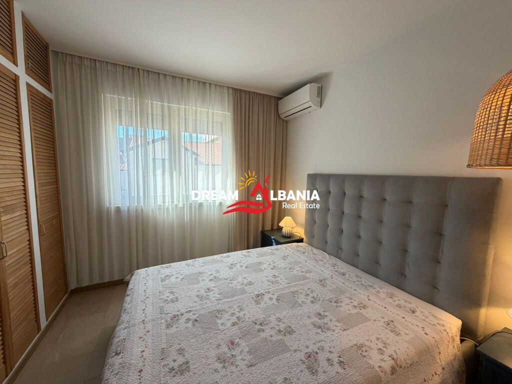 Jepet me qera super apartament 3+1+2 ne rrugen e Durresit prane Ambasades Polake (ID 4239092)