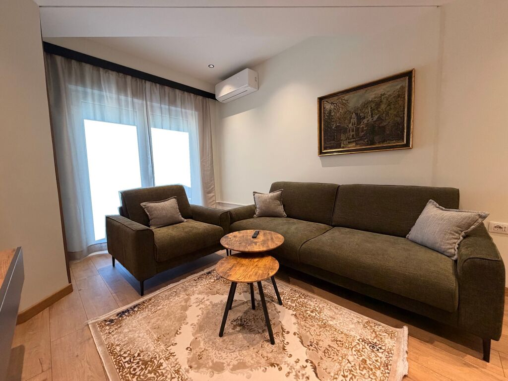 Jepet me qira apartament 2+1+parkim+ Adm. tek Rezidenca Kodra e Diellit