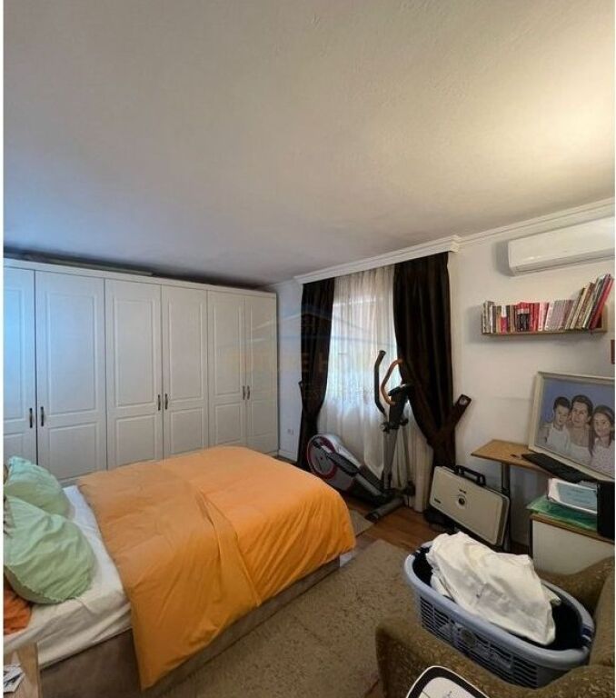 Shitet, Apartament 2+1 + Garderobë, Rruga e Kavajës,Tiranë