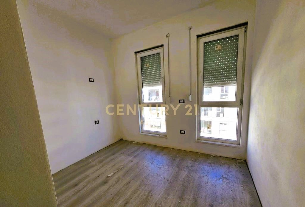 SHITET APARTAMENT 2+1+2 TE "UNIVERS CITY"