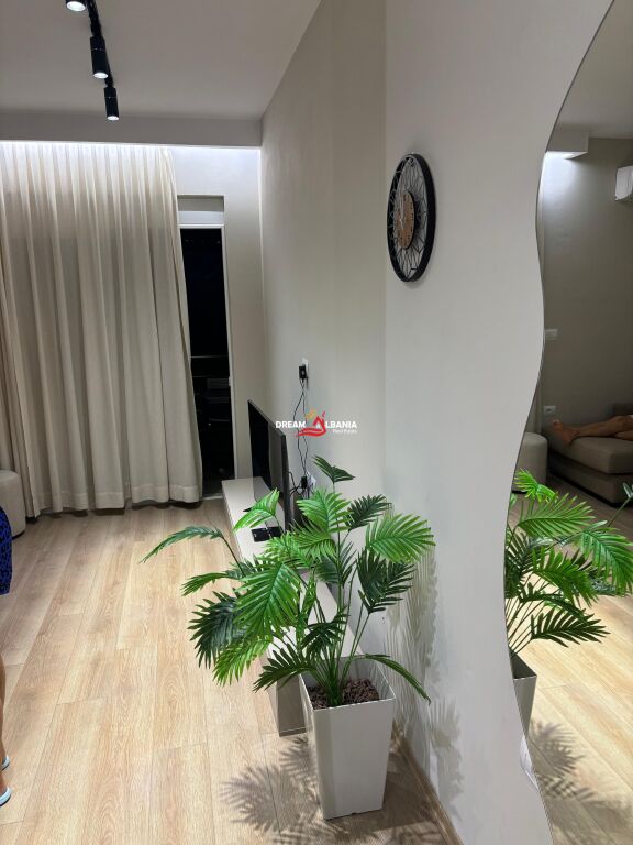 Shitet Apartament 1+1 ne Sarande (ID 4171626)
