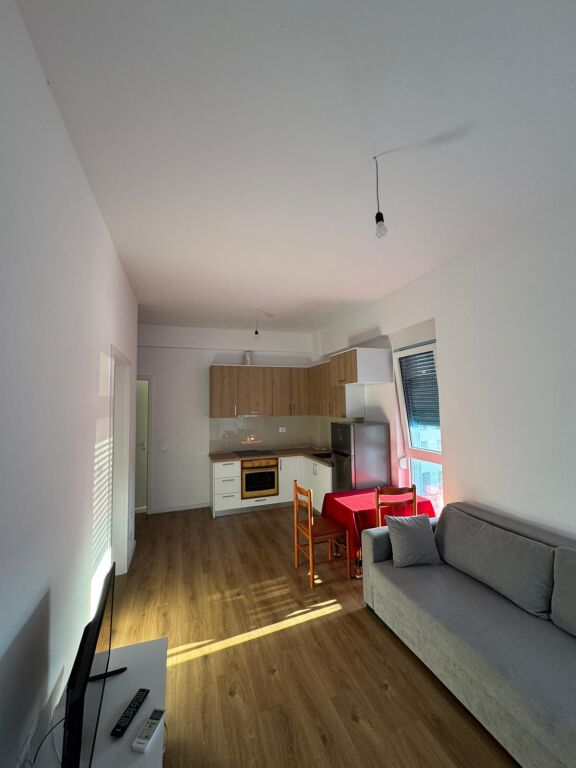Jepet me qira apartament 1+1 ne Fresk