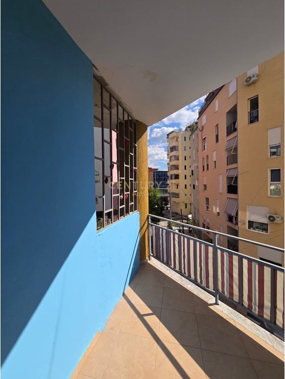 JAPIM ME QIRA APARTAMENT 2+1