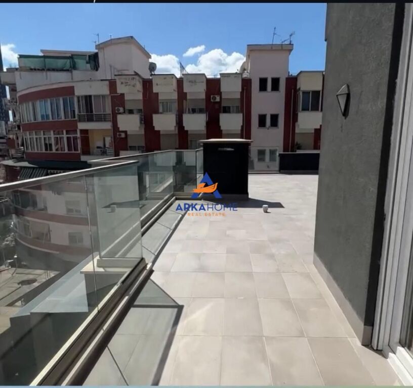 SHITET DUPLEX MODERN 3+1+VERAND "QENDER" 600.000 EURO