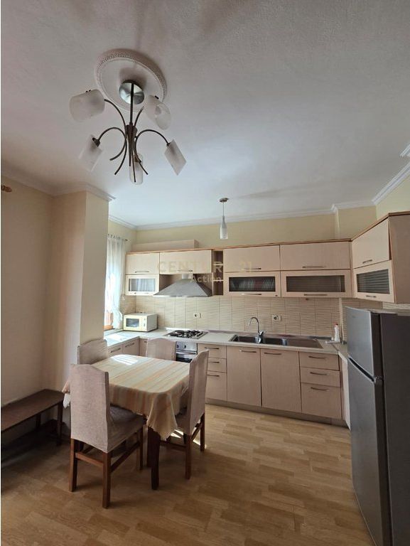 JAPIM ME QIRA APARTAMENT 2+1