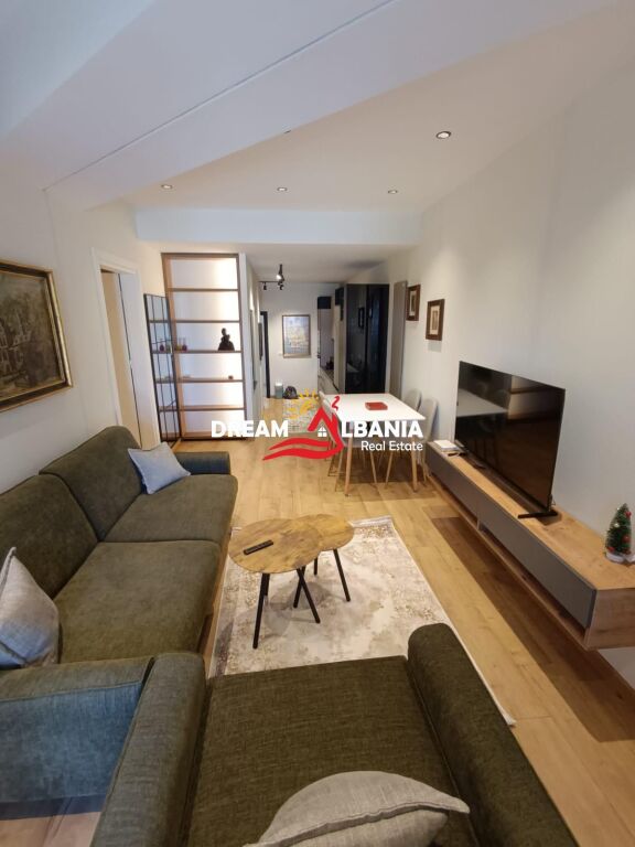 Affittasi appartamento 2+1 a Kodra e Diellit a Tirana (ID 42215529)