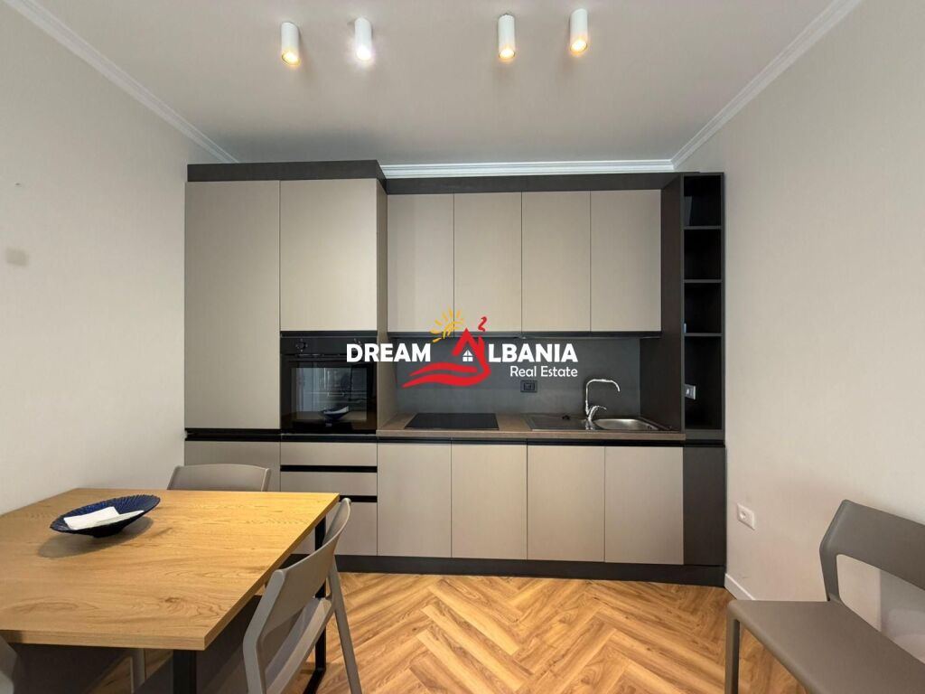 Appartamento 2+1+2 in affitto in Via Kavaja vicino alla Chiesa Cattolica (ID 42215531)
