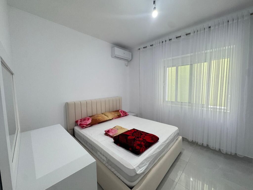 JEPET ME QERA 3+1 DON BOSCO (50,000 Lek)
