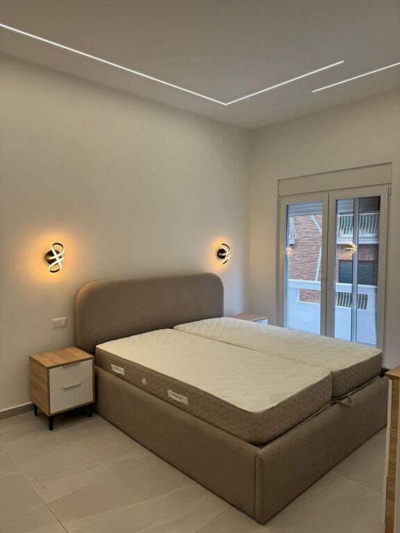 JEPET ME QERA APARTAMENT 1+1 PRANE QENDRES BLUESTAR, DURRES