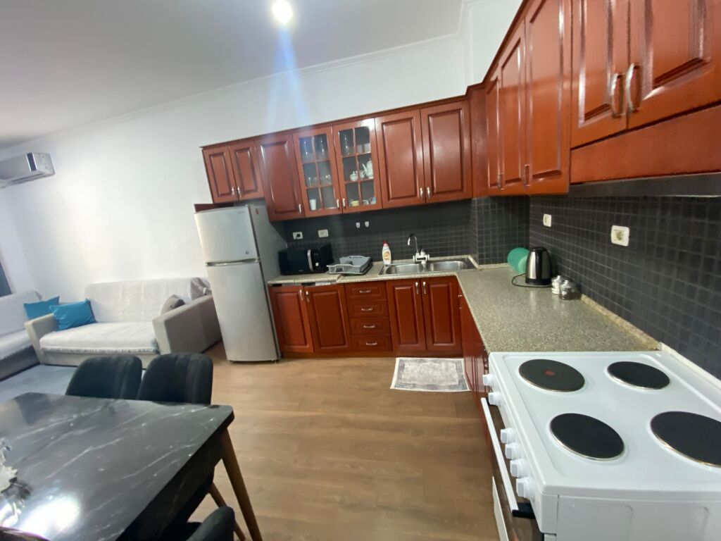 Apartament 2+1 per qera Ne Fresk !