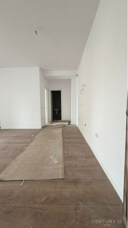 JEPET APARTAMENT ME QIRA TEK HOTEL MONDIAL!