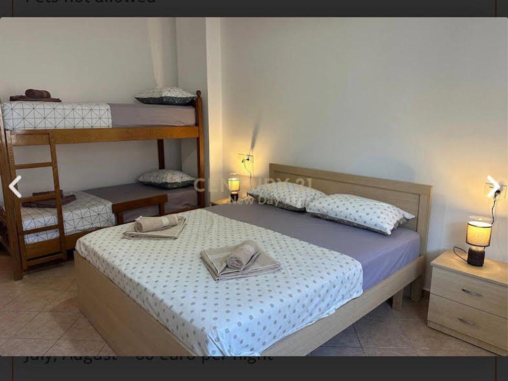 1+1 PER QIRA PLAZH TE RROTA E KUQE