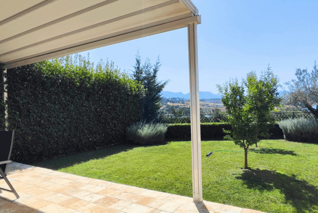 Vilë Unike për Shitje – Buzë Liqenit të Farkës 🌅