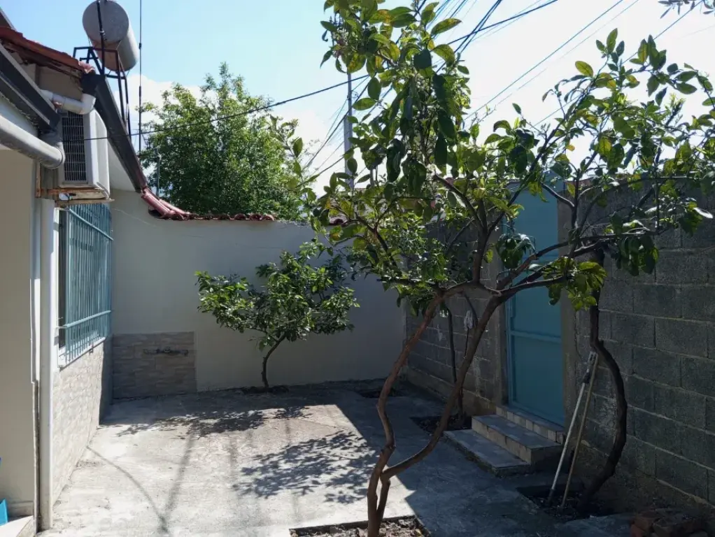 Qera | Shtëpi private 1 + 1 + Oborr | Allias | 300 €/muaj