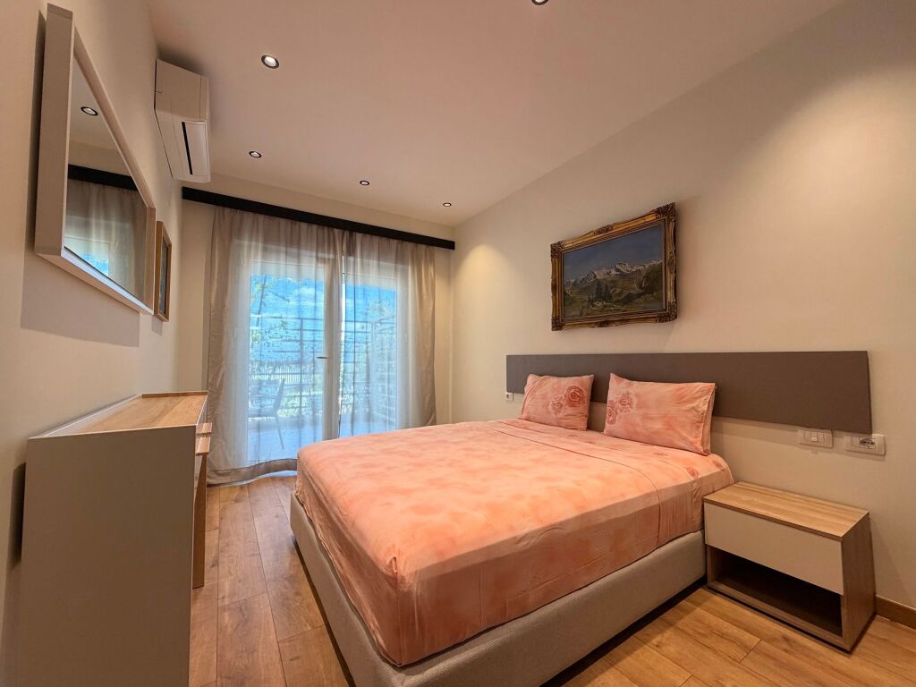 Jepet me qira apartament 2+1+parkim+ Adm. tek Rezidenca Kodra e Diellit