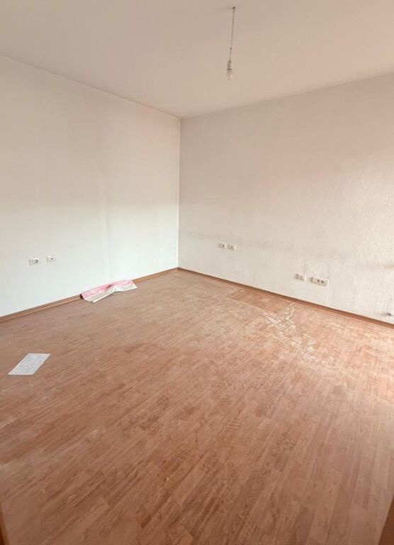 Apartament 2+1 Komuna Parisit