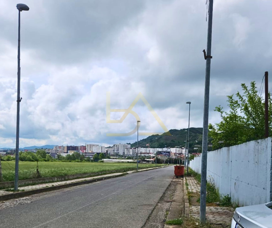 Okazion! Shitet Tokë – Vorë, Tiranë