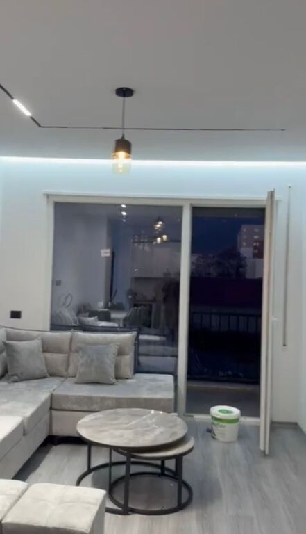 Jepet me qira apartament 1+1