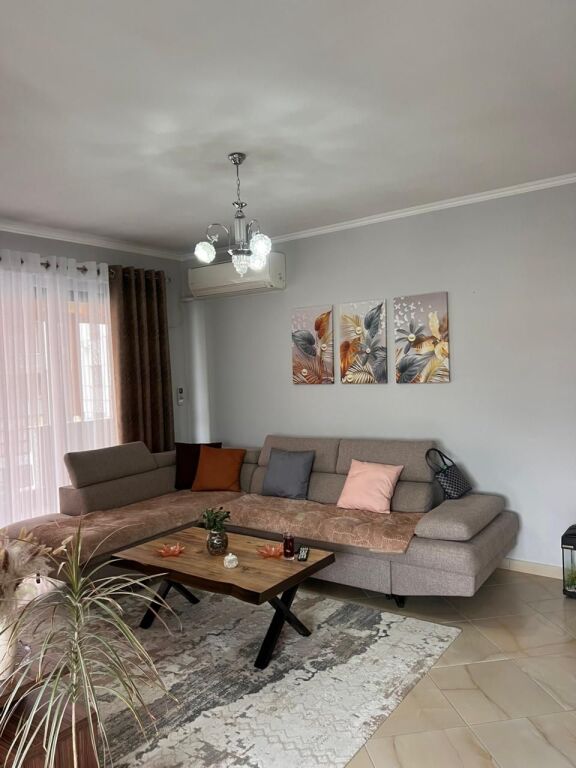 Appartamento 2+1+2 in vendita ad Astir