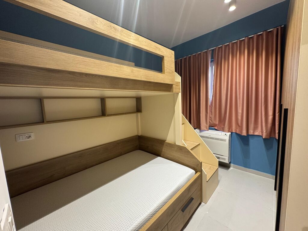 Jepet apartament me qera 2+1