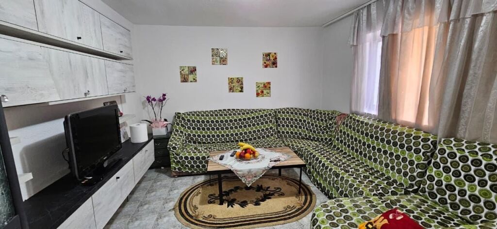 Qera | Shtëpi private 1 + 1 | Komuna e Parisit | 550 €/muaj