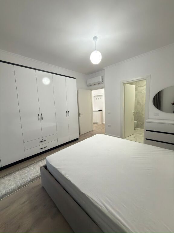 Affittasi 2+1+2+parcheggio RESIDENCA OASIS ASTIR 70.000 leke