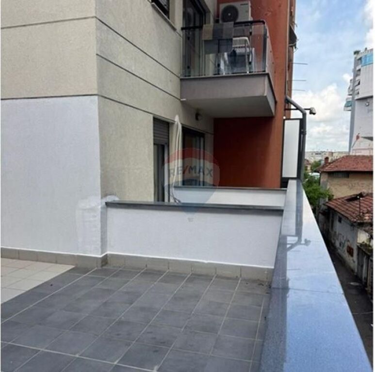 Apartament - Për Qira - Selvia, Tiranë