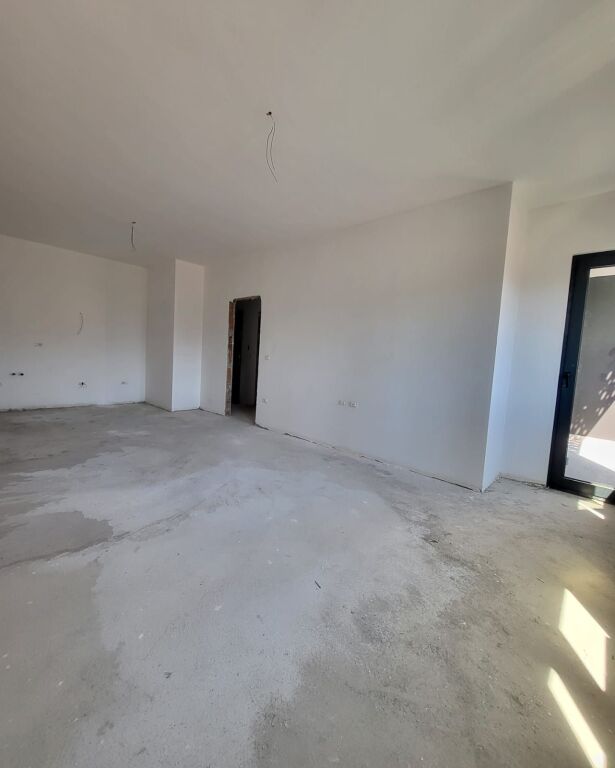 🏡 Shitet Apartament 1+1 – Corner Residence