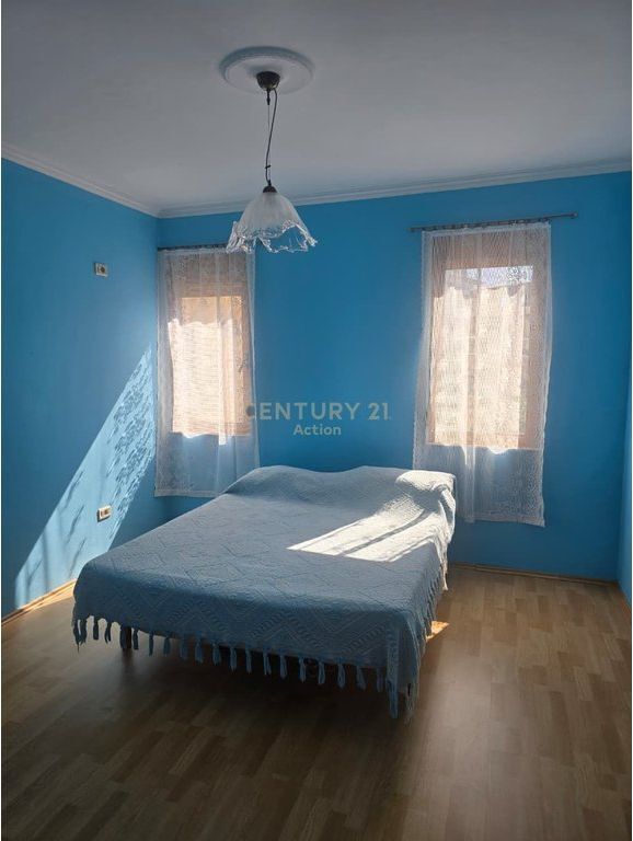 JAPIM ME QIRA APARTAMENT 2+1