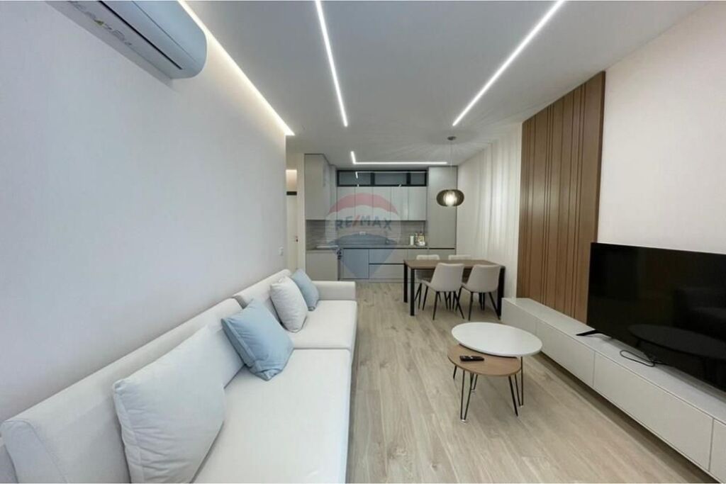 Apartament 1+1 me qira te Golden Tower!