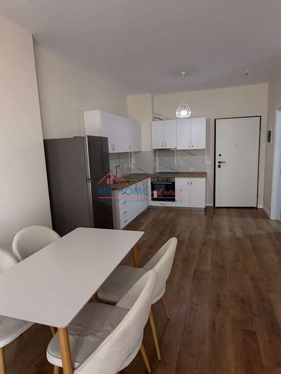 Apartament 1+1 me Qira te 5 Maji Tirane