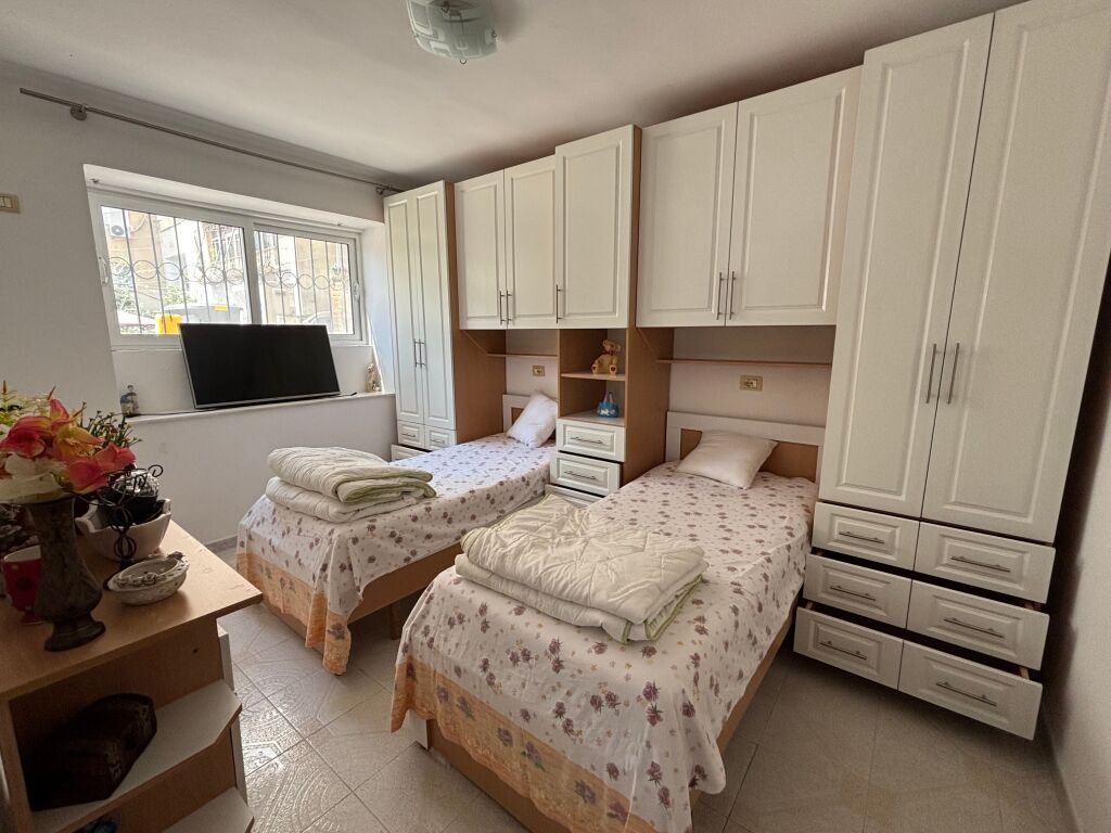 House for rent at Brryli