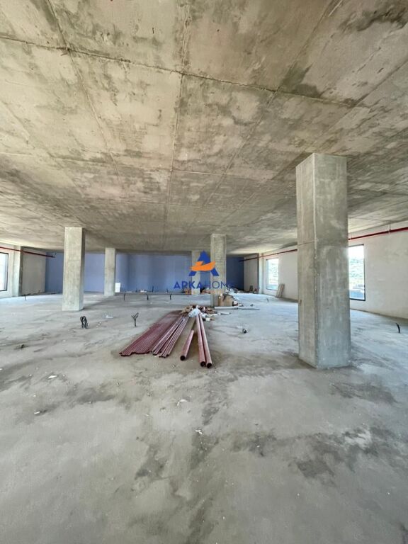 BUSINESS PREMISES / OFFICE FOR RENT 830M2 "TEK TEG" 16000 EURO