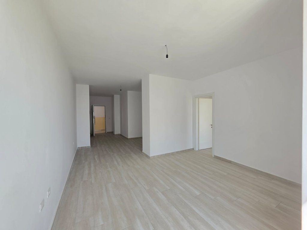 SHITET APARTAMENT 1+1, SHENGJIN